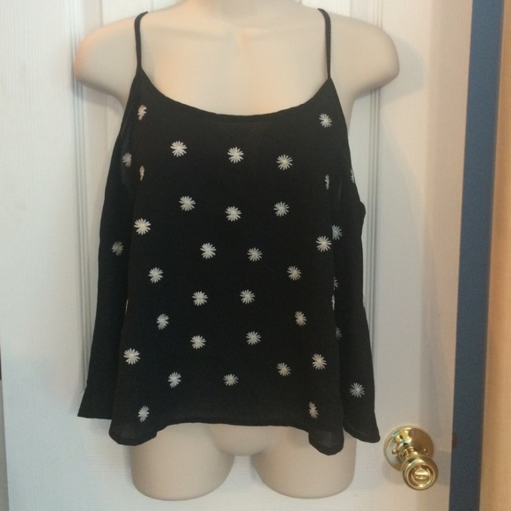 Mine black flower top- size medium